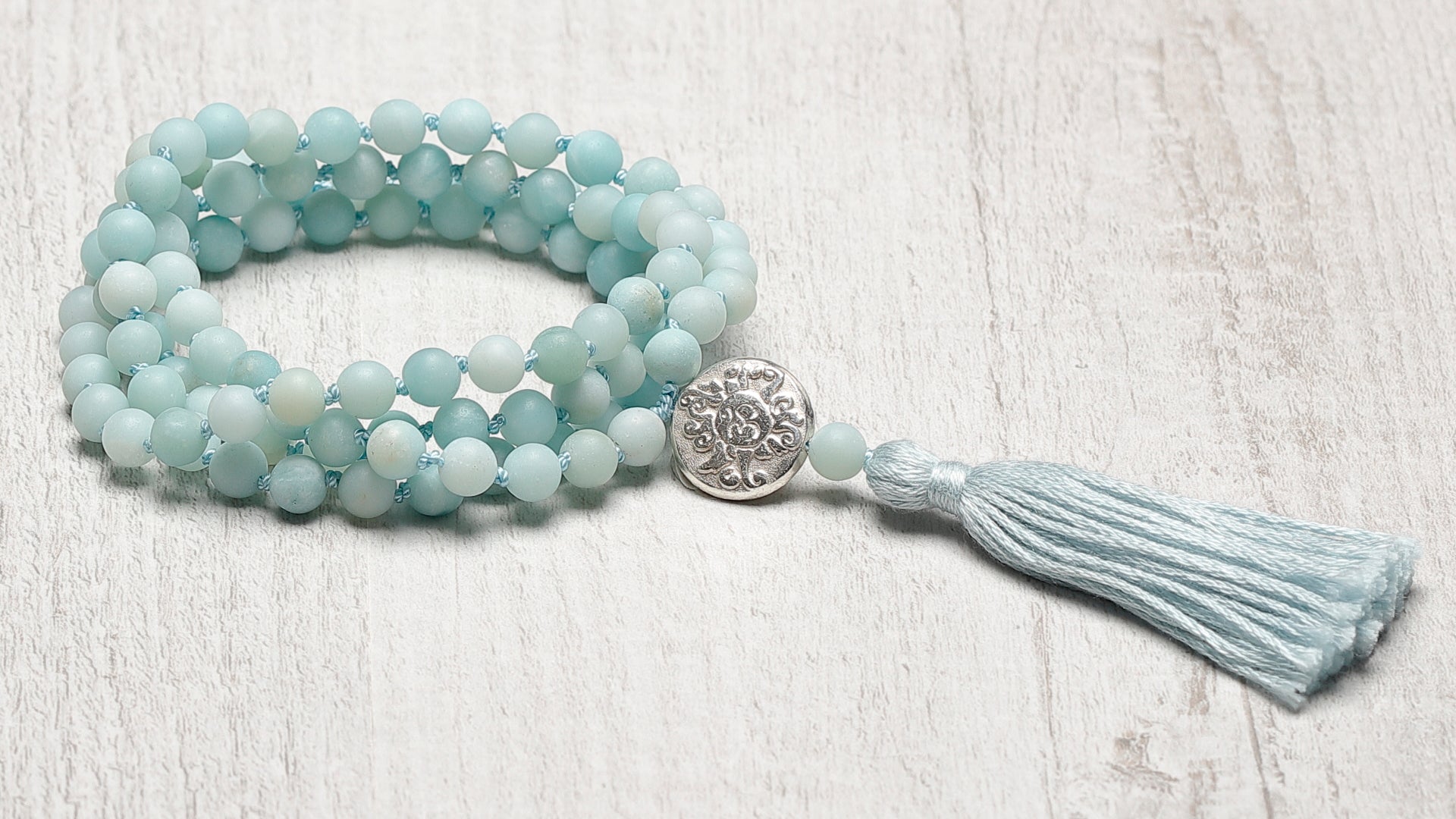 Malaketten aus Edelstein