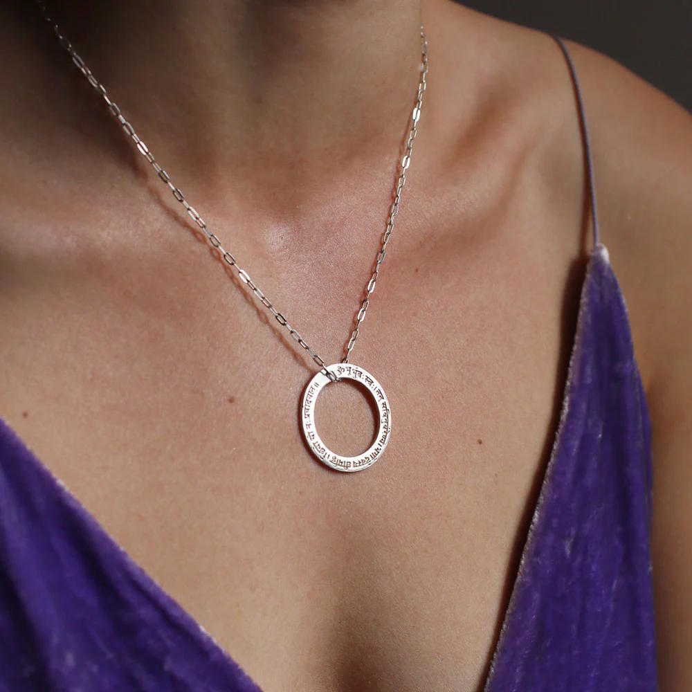 Amulett Halskette GAYATRI Mantra, Silber
