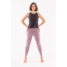 Laden Sie das Bild in den Galerie-Viewer, Yogahose Slimpants  LILAC