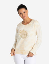 Laden Sie das Bild in den Galerie-Viewer, Yoga Batik Sweater OM MANI, Beige-gold