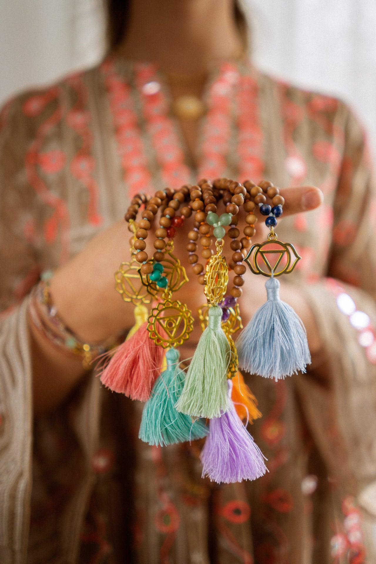 Chakra Mala Halskette MANIPURA, Sandelholz