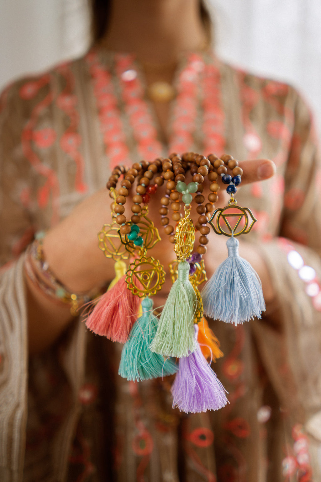 Chakra Mala Halskette SAHASRARA, Sandelholz