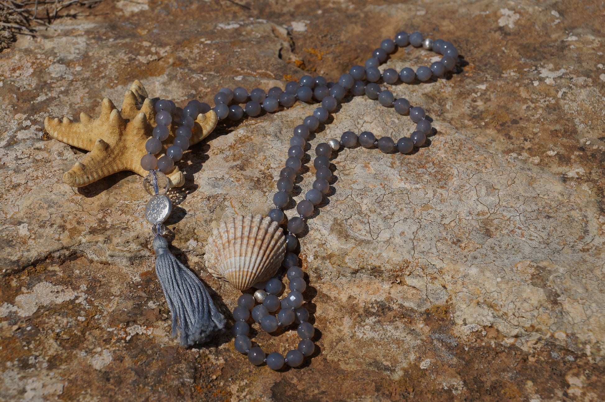 Mala Yoga Kette mit Quaste, Achat und Gold