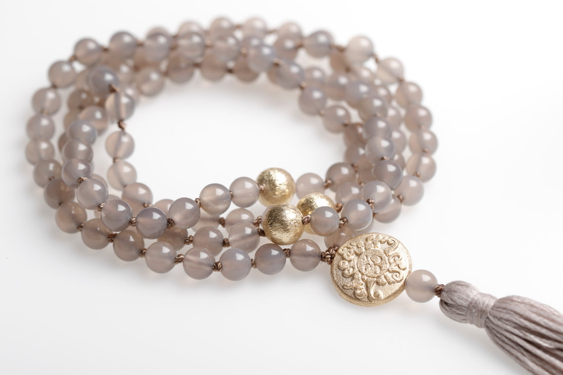 Mala Yoga Kette mit Quaste, Achat und Gold