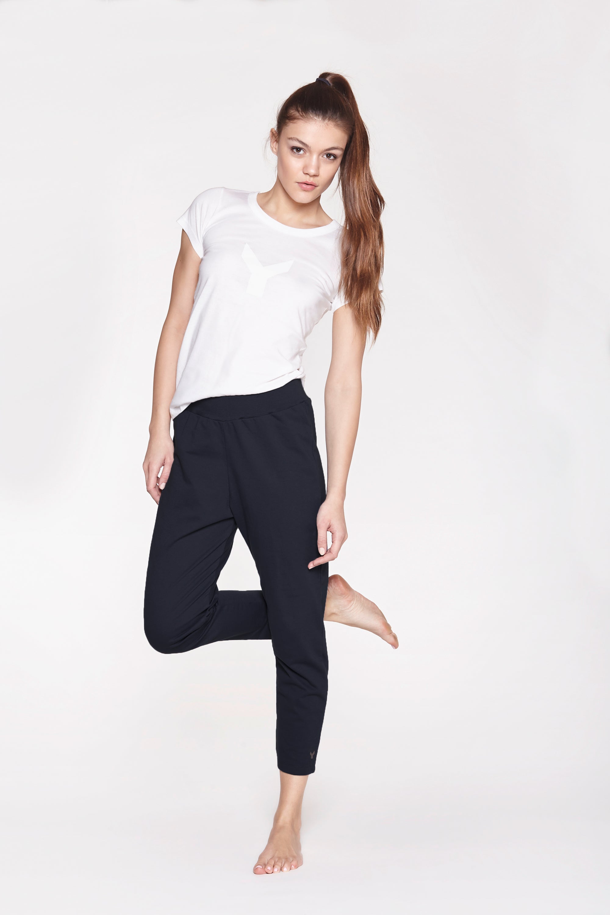 Yoga Pants Loose Soft Black von Yoiqi