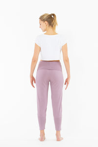 Yoga Slim Pants Lilac von Yoiqi